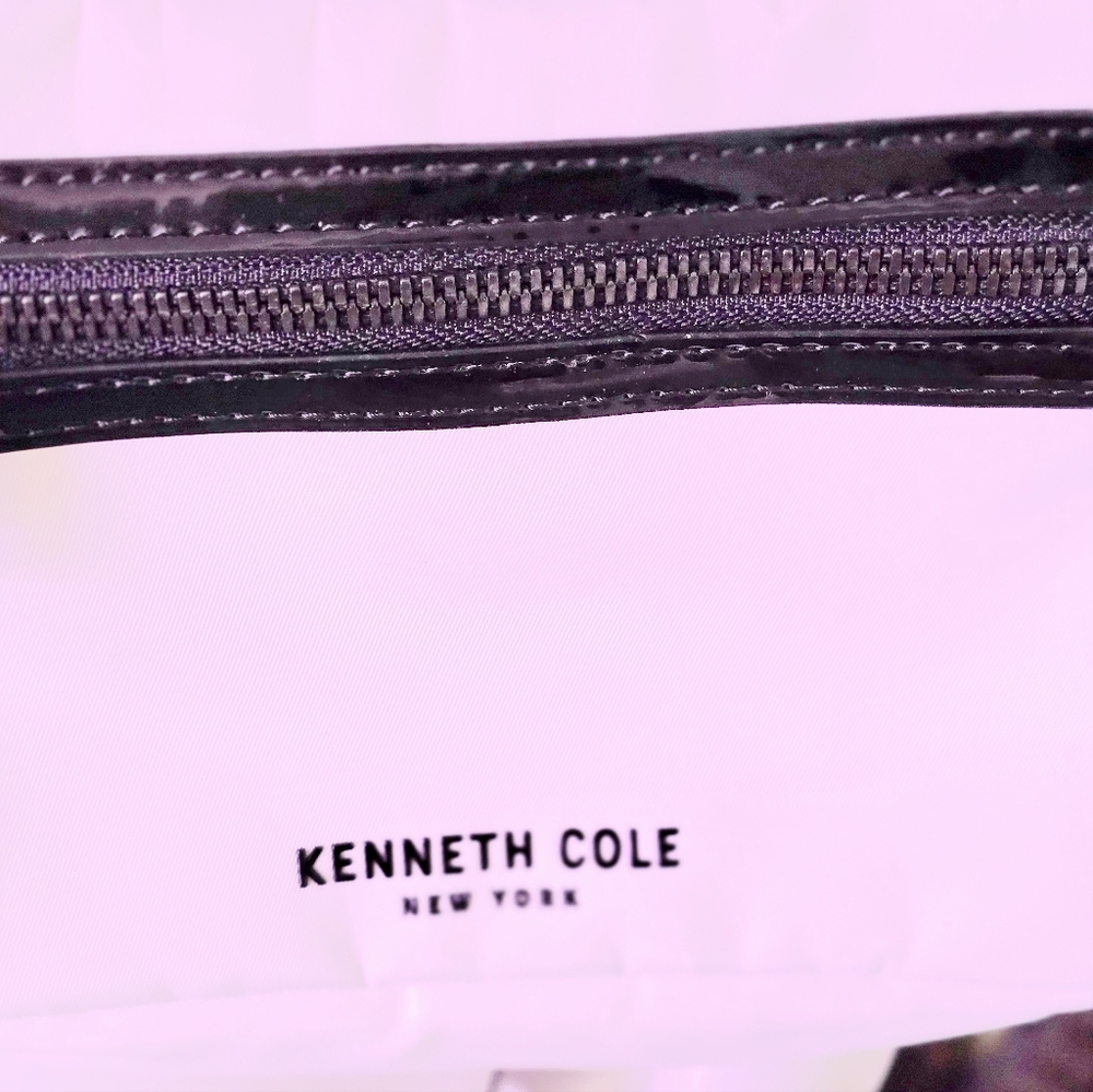 Kenneth Cole Riley Womens Mini Crossbody Bag - Picture 5 of 15